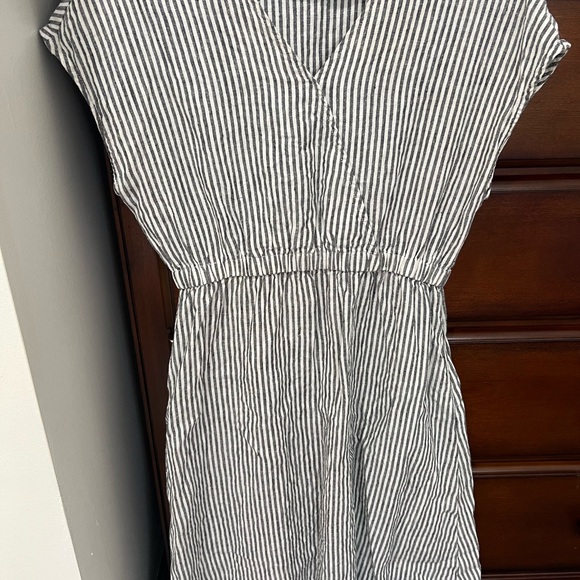 Striped 100% linen dress - Picture 4 of 5